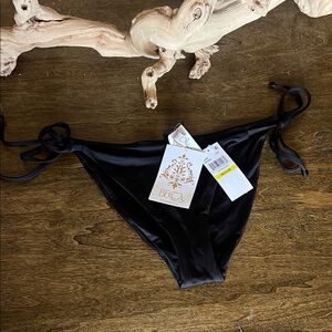 Becca - BNWT Black Side Tie Bikini Bottom Size Medium